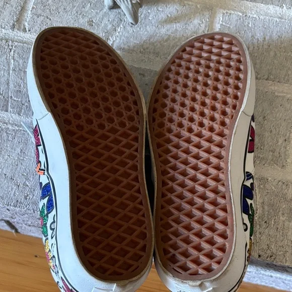 Vans Sneakers with Glittery Floral Design - Picture 5 of 5